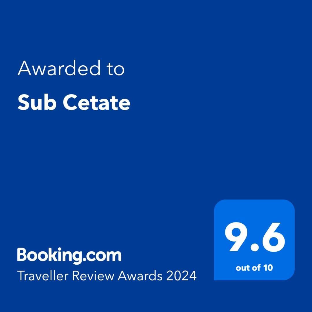Sub Cetate Hotel Rîşnov Luaran gambar